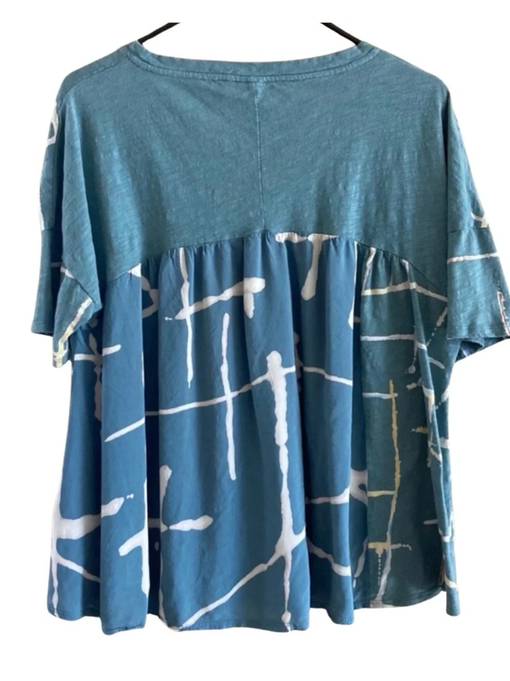New Anthropologie Akemi + Kin  Light Streaks T-Shirt Top, Blue, Size XS - Picture 5 of 6